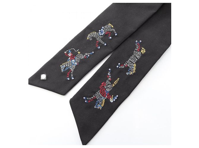 Abbigliamento in seta Hermès Knight Parade per donne in nero - vista 5