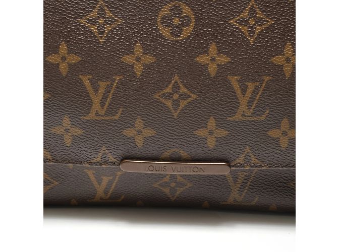 Bolso Louis Vuitton Marrón Piel charol Castaño - vista 8