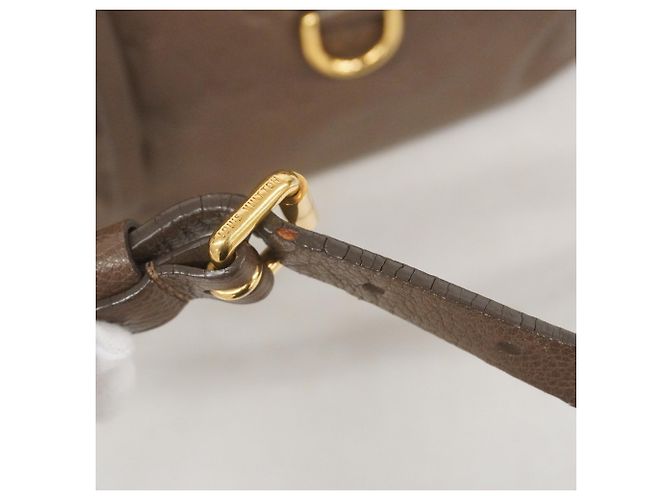 Borsa Tote Lumineuse PM in Monogram Empreinte Louis Vuitton - vista 10