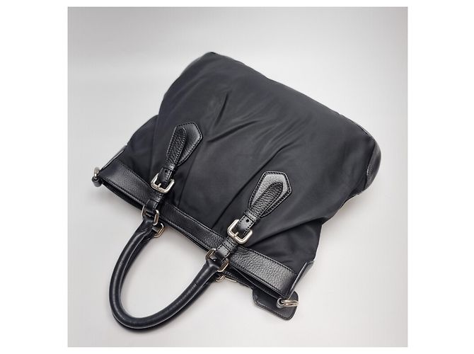 Prada Schwarze Nylon-Tote (Rinderlederbesatz) - Ansicht 14