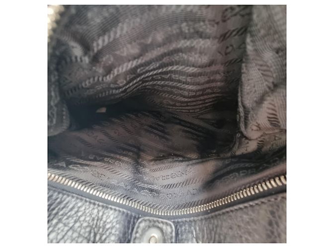 Prada Schwarze Nylon-Tote (Rinderlederbesatz) - Ansicht 20