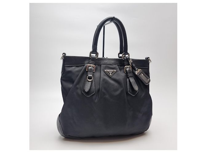 Prada Schwarze Nylon-Tote (Rinderlederbesatz) - Ansicht 4