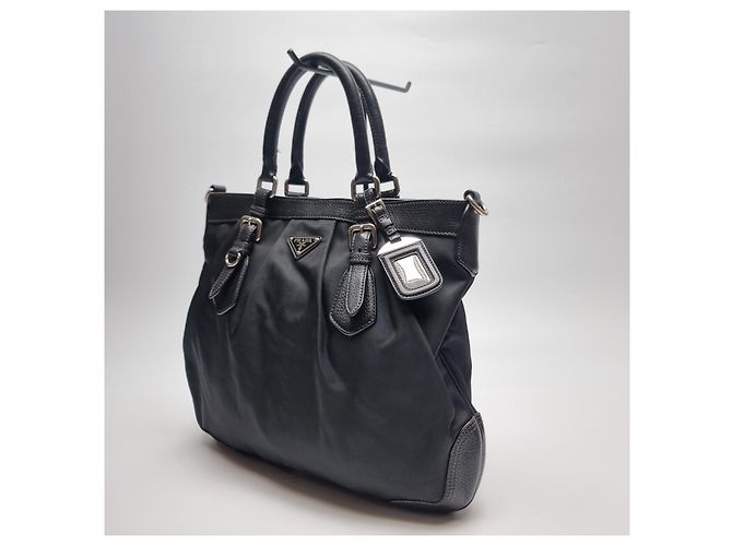 Prada Schwarze Nylon-Tote (Rinderlederbesatz) - Ansicht 6