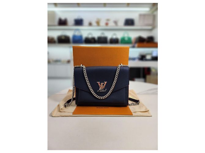 Louis Vuitton Borsa a spalla Myrachmi BB Marine Rose con catena Blu - vista 2