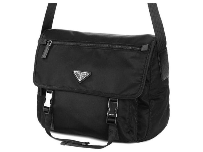 Prada Borsa a Spalla Pocono Buckle Messenger Nera Media ZOT Nero - vista 4