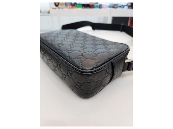 Gucci Borsa a tracolla piccola GG Emblem Nero - vista 15