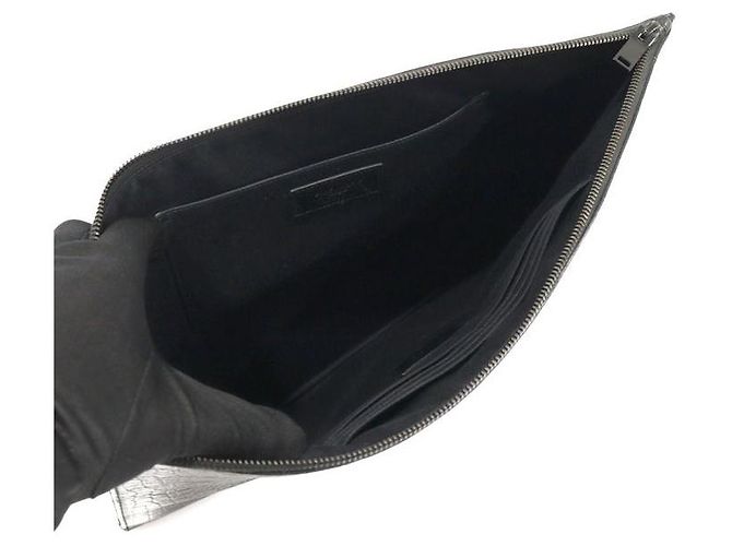 Saint Laurent Pochette Document Monogram en Cuir Crocodile Noir - vue 6