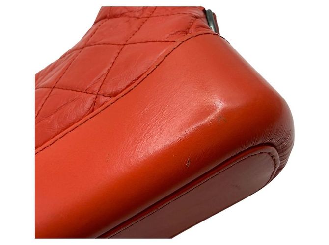 Chanel Borsa hobo piccola Gabrielle con catena rossa Rosso - vista 10