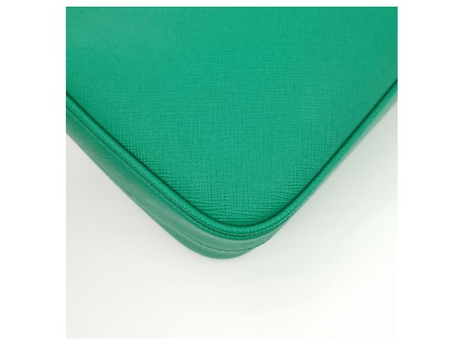 Prada Borsa hobo in tessuto Saffiano Lux con catena Verde - vista 3