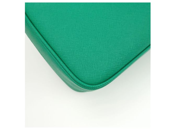 Prada Borsa hobo in tessuto Saffiano Lux con catena Verde - vista 4