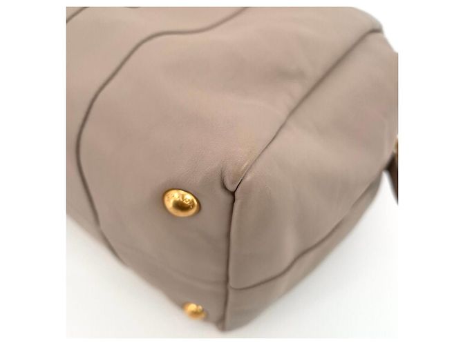 Prada Borsa a spalla in pelle di vitello Marrone - vista 8