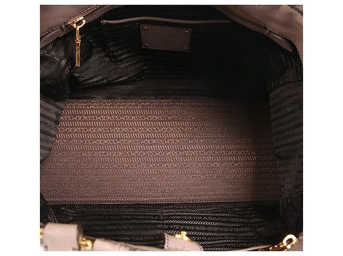 Prada Grande Borsa in Pelle Gaufre per Donne Marrone - vista 7