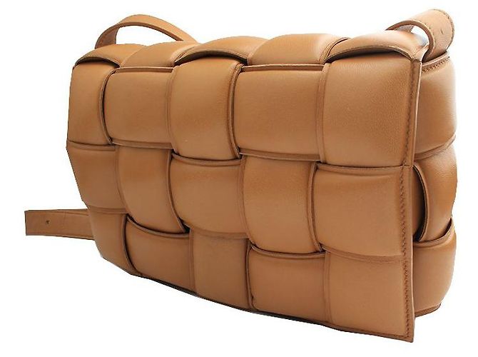 Cassette Bolsa Cassete em pele de cordeiro camelo Bottega Veneta Marrom - vista 2
