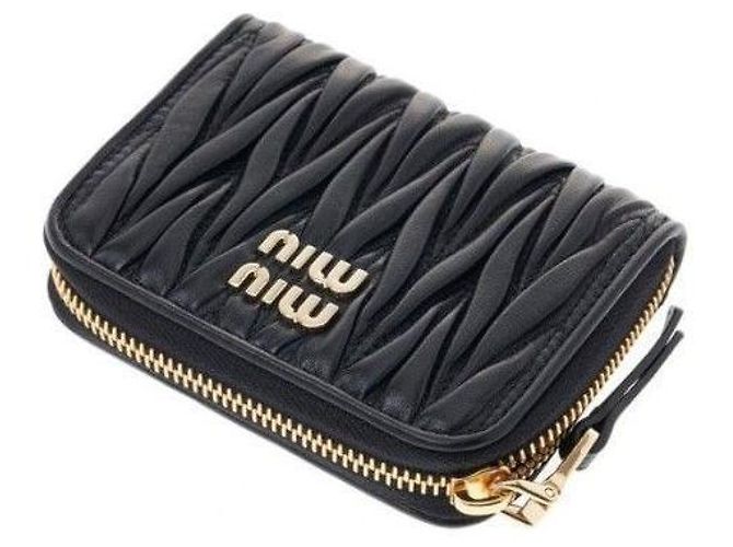 Miu Miu Portafoglio con zip in pelle nappa nera Nero - vista 4