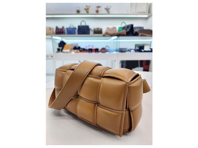 Bottega Veneta Camel Padded Cassette Gürtel Slingback VCQR Braun - Ansicht 4