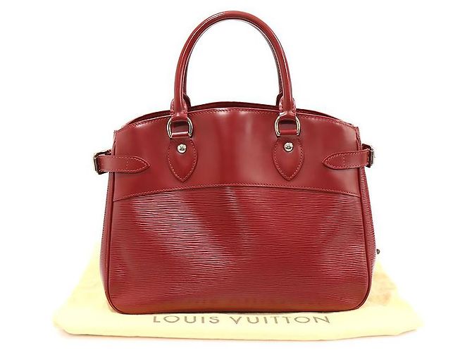 Louis Vuitton Rote Epi-Leder Passy PM Tote Tasche - Ansicht 2