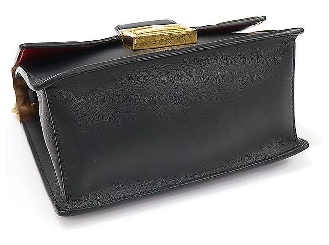 Fendi Kan Small Shoulder Bag in Black Calfskin Nero - vista 3