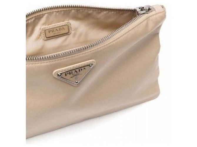 Prada Clutch Desert in nylon Bianco - vista 3