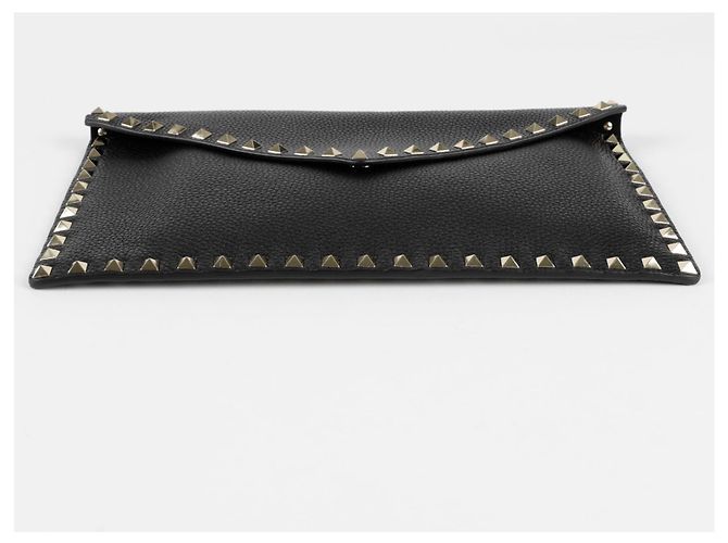 Valentino Clutch sobre Rockstud Negro - vista 6