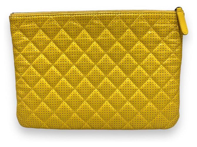 Chanel Clutch perforato nuovo medio giallo - vista 4