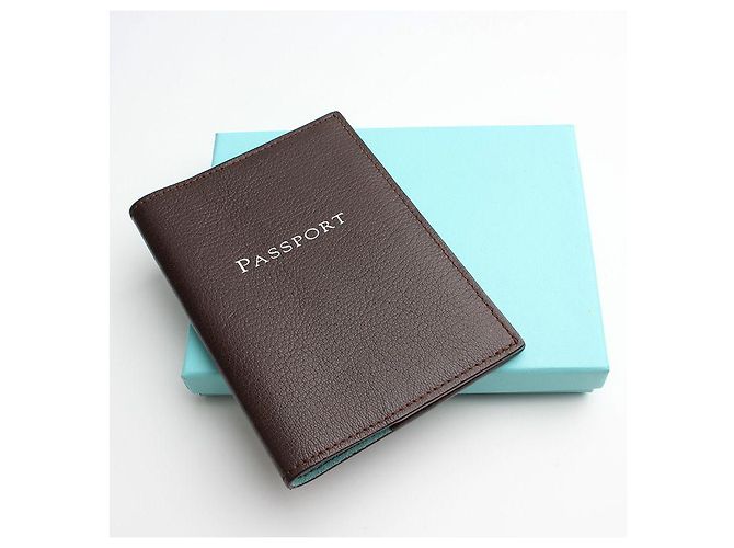 Tiffany & Co Dunkelbraune Leder-Passhülle - Ansicht 5