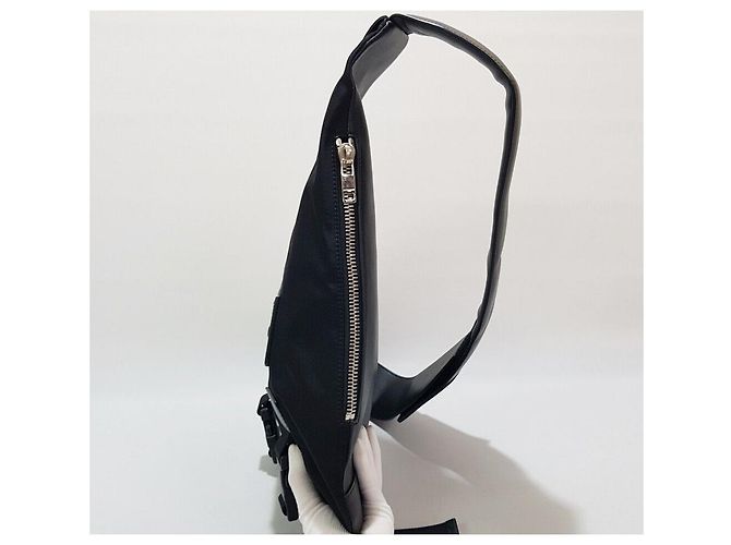Givenchy Ein Schulter Sling Bag mit Logo-Patch - Ansicht 3