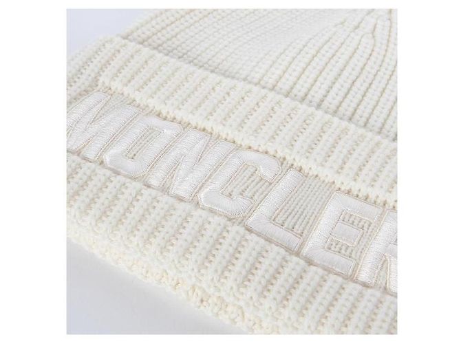 Beanie mit Moncler Schriftzug-Patch Weiß - Ansicht 9