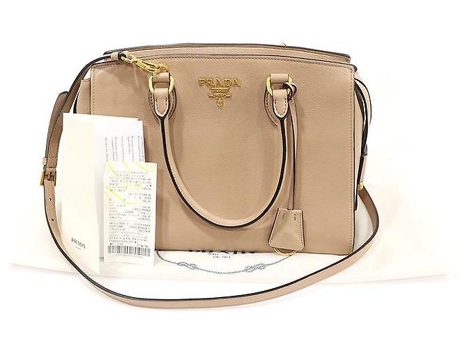 Double Prada Beige Grace Piel de Ternera Letra Dorada Dorado - vista 2
