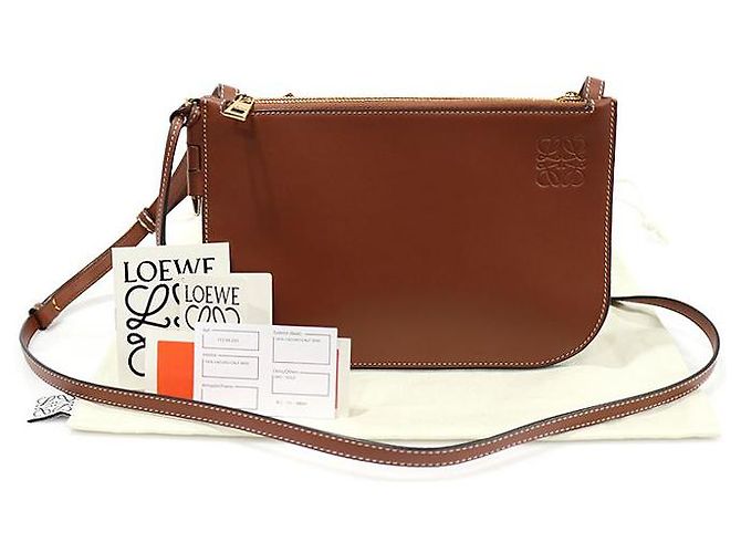 Gate Loewe Pochette incrociata in pelle di vitello marrone con doppia zip - vista 2