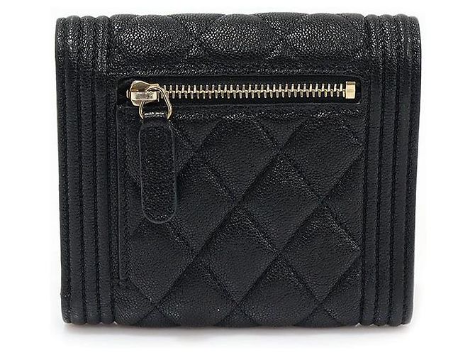 Chanel Portafoglio Boy in Caviar Nero e Oro - vista 4