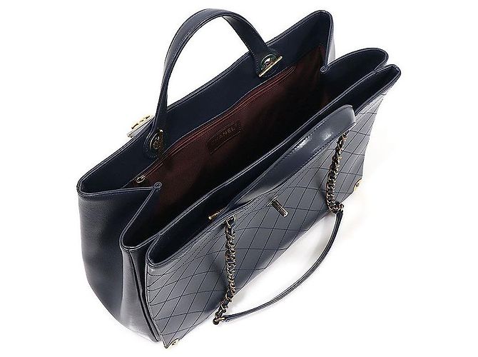 Chanel Navy Calfskin Quilted Metal Chain Tote Series) Blue - view 4