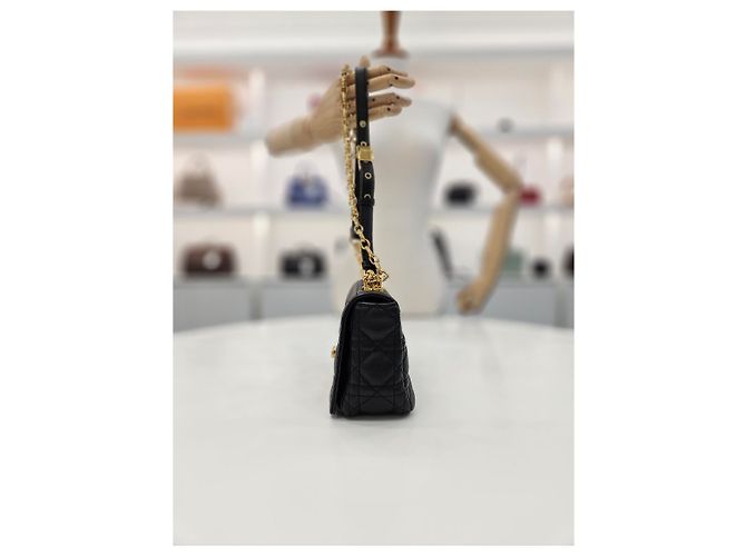 Dior Borsa Caro Small Cannage (Cinghia Autentica Aggiuntiva Inclusa) Nero - vista 10
