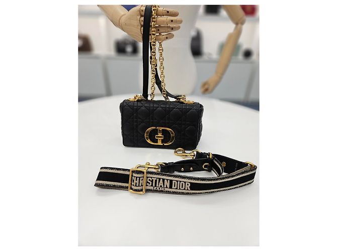Dior Borsa Caro Small Cannage (Cinghia Autentica Aggiuntiva Inclusa) Nero - vista 22