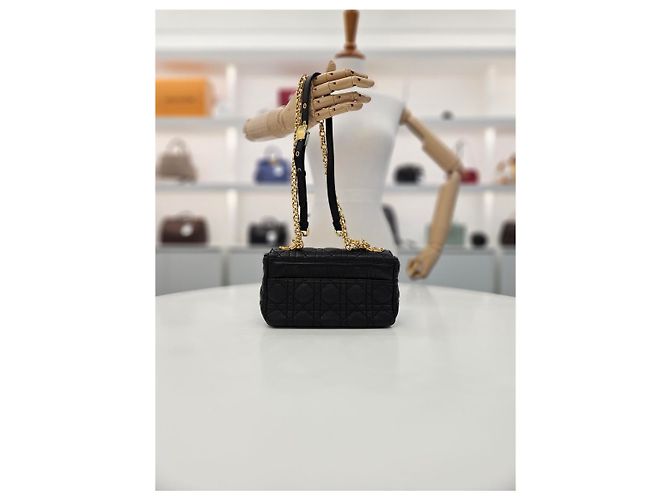Dior Borsa Caro Small Cannage (Cinghia Autentica Aggiuntiva Inclusa) Nero - vista 8