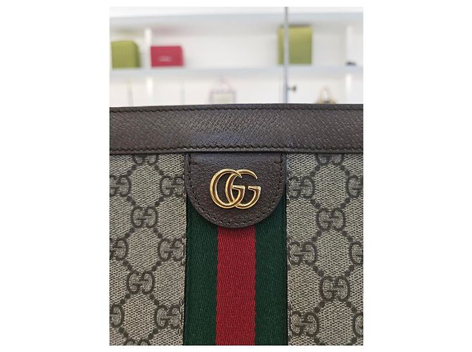 Gucci Borsa a Spalla Piccola Ophidia GG Supreme Chain Marrone - vista 19