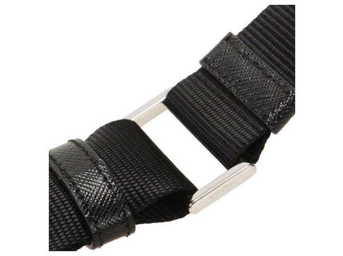 Prada Borsa a tracolla messaggero in Re-Nylon nera Nero - vista 6
