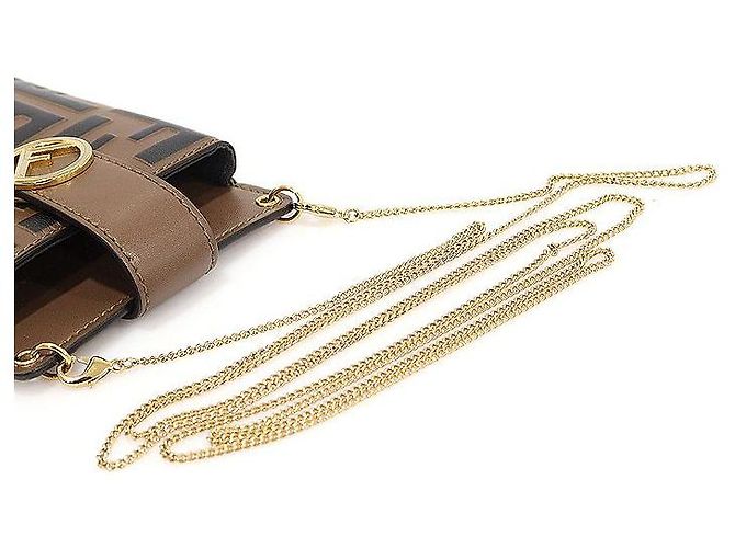 Fendi Pouch per smartphone in pelle di vitello marrone con logo FF, borsa a tracolla - vista 6