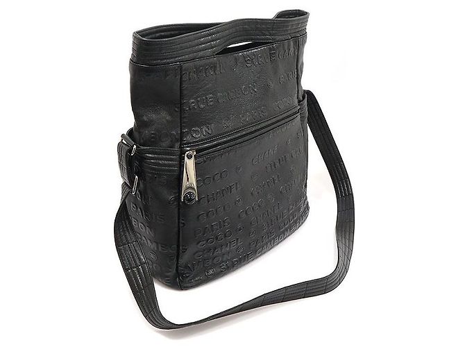 Chanel Grande Borsa Tote Illimitata in Pelle Nera Embossata Nero - vista 2