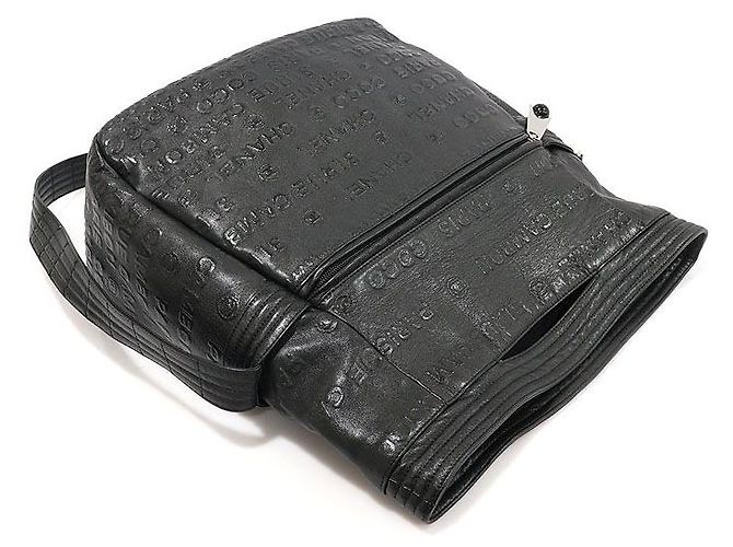 Chanel Grande Borsa Tote Illimitata in Pelle Nera Embossata Nero - vista 3