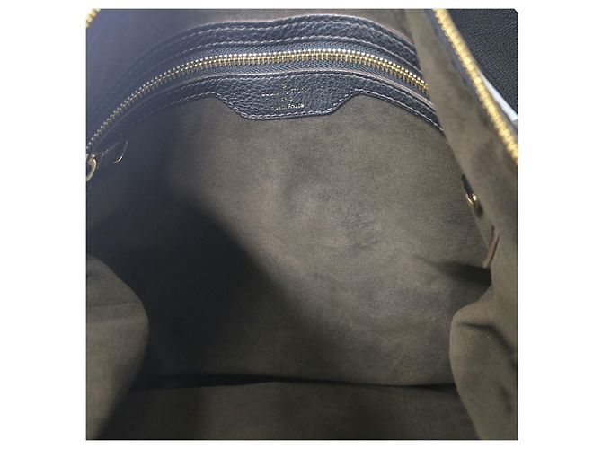 Louis Vuitton Borsa a spalla Hobo Mahina Selen MM Nera Punching Nero - vista 17