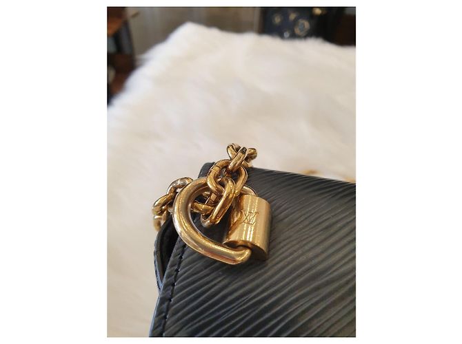 Louis Vuitton Twist MM Epi Finiture Dorate D'oro - vista 10