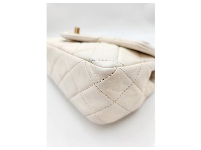 Chanel Borsa a soffietto Goldball Mini in agnello bianco - vista 13