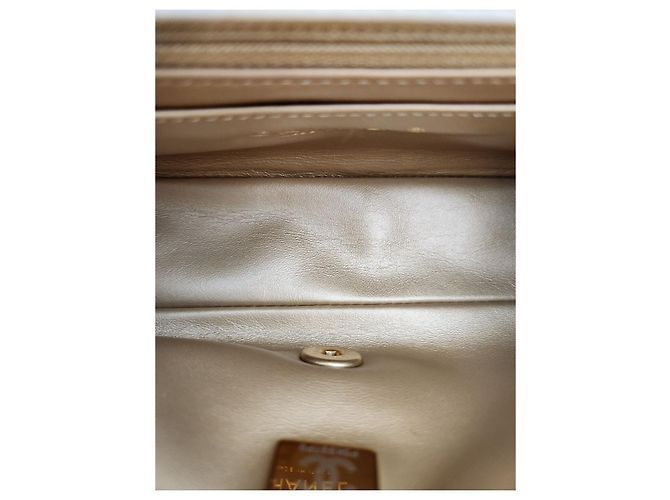 Chanel Borsa a soffietto Goldball Mini in agnello bianco - vista 18