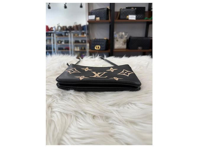 Louis Vuitton Pochette Doppia Zip a Tracolla Nera Nero - vista 8