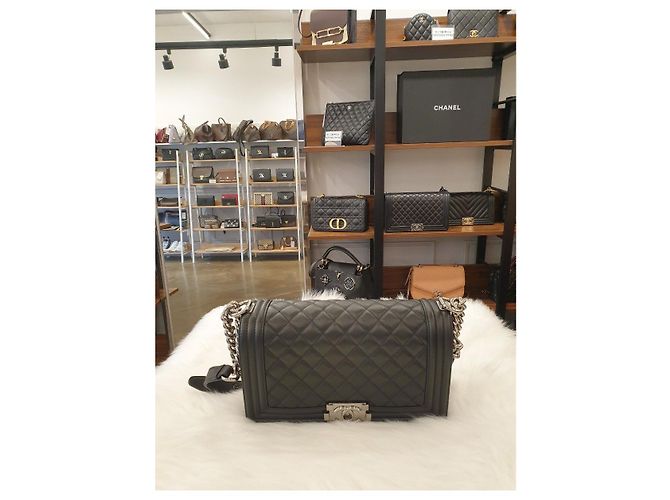 Chanel Borsa Boy Media in Pelle di Agnello Nera Nero - vista 14