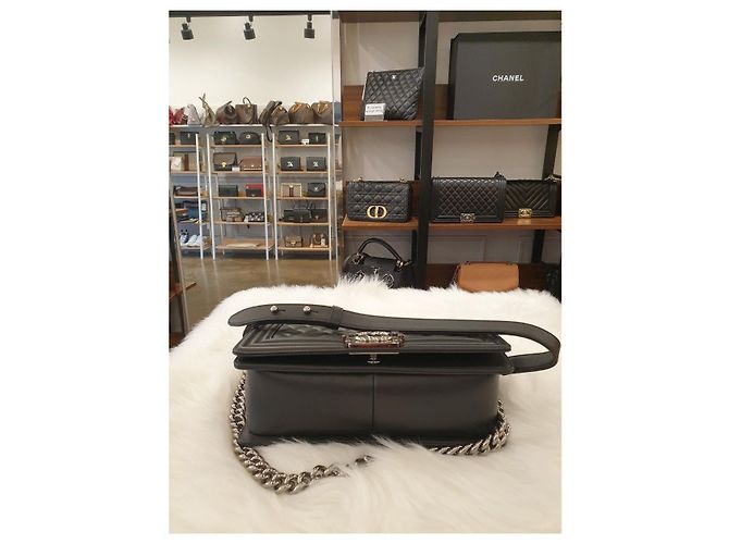 Chanel Borsa Boy Media in Pelle di Agnello Nera Nero - vista 9