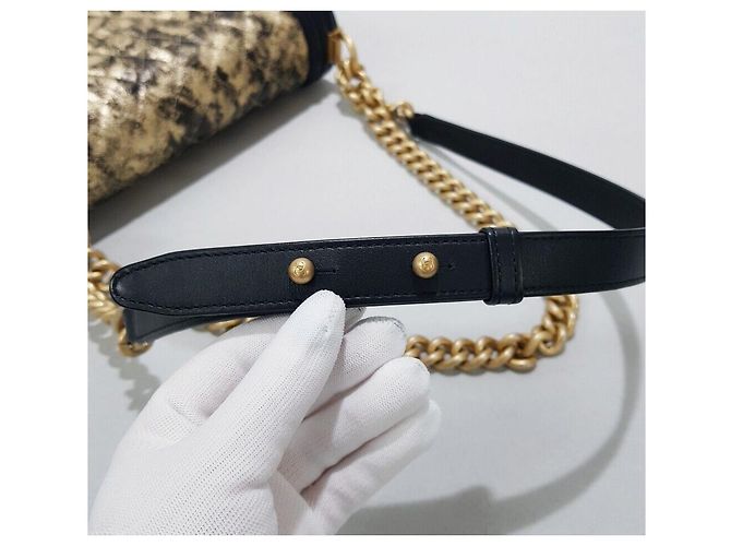 Chanel Borsa Boy Media Oro Metallico D'oro - vista 6
