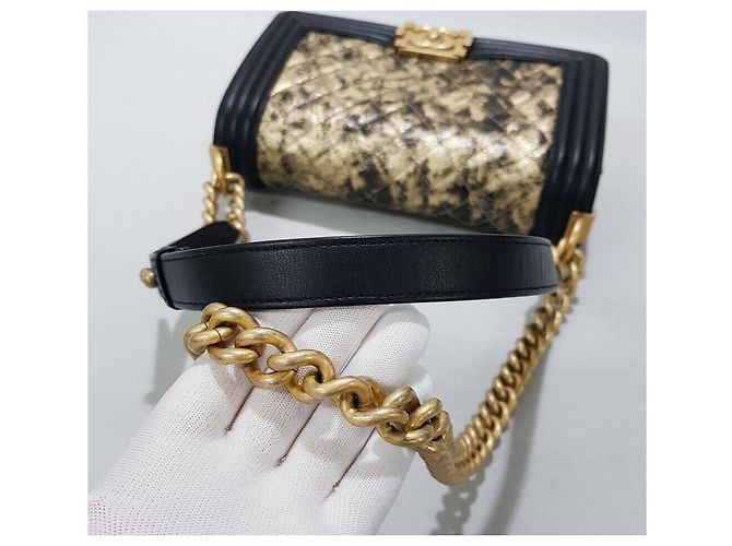 Chanel Borsa Boy Media Oro Metallico D'oro - vista 7
