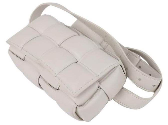 Cassette Bottega Veneta Bolsa de cinto em forma de cassete acolchoada Branco - vista 6