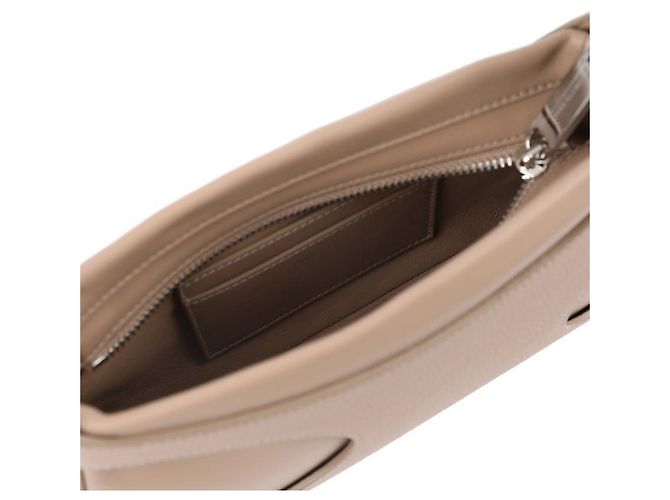 Salvatore Ferragamo Mini Schultertasche mit Ausschnittdetail Braun - Ansicht 8
